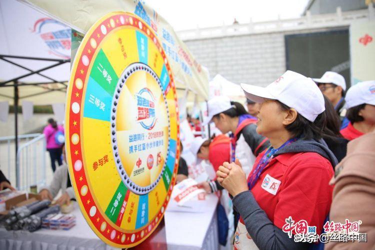 双色球，揭秘中得3个红球加1个蓝球的奖品与概率