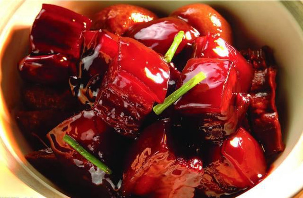 东北红烧肉，传统与创新的味觉盛宴